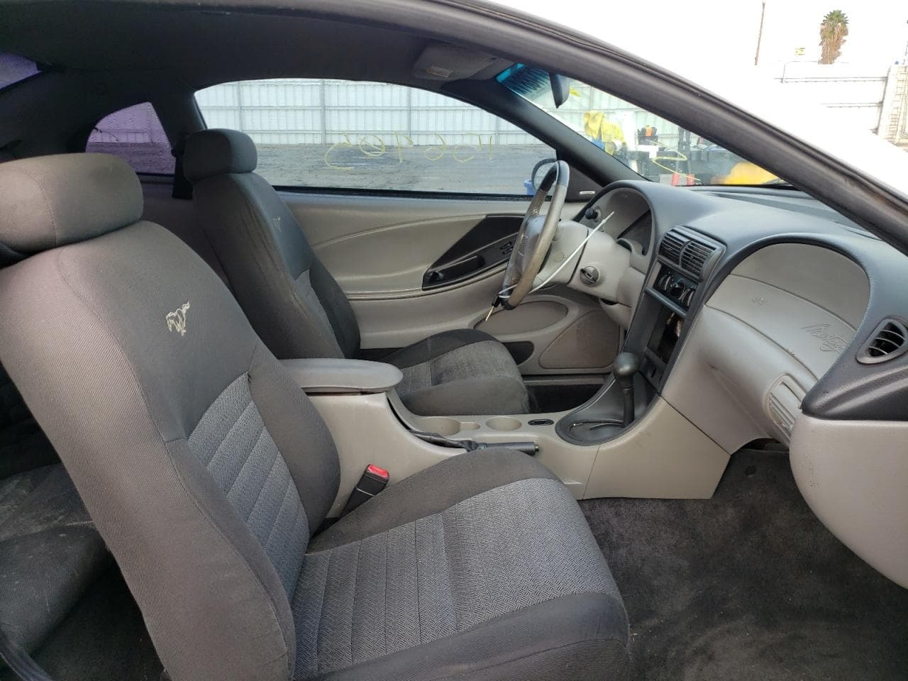 2002 Ford Mustang 5
