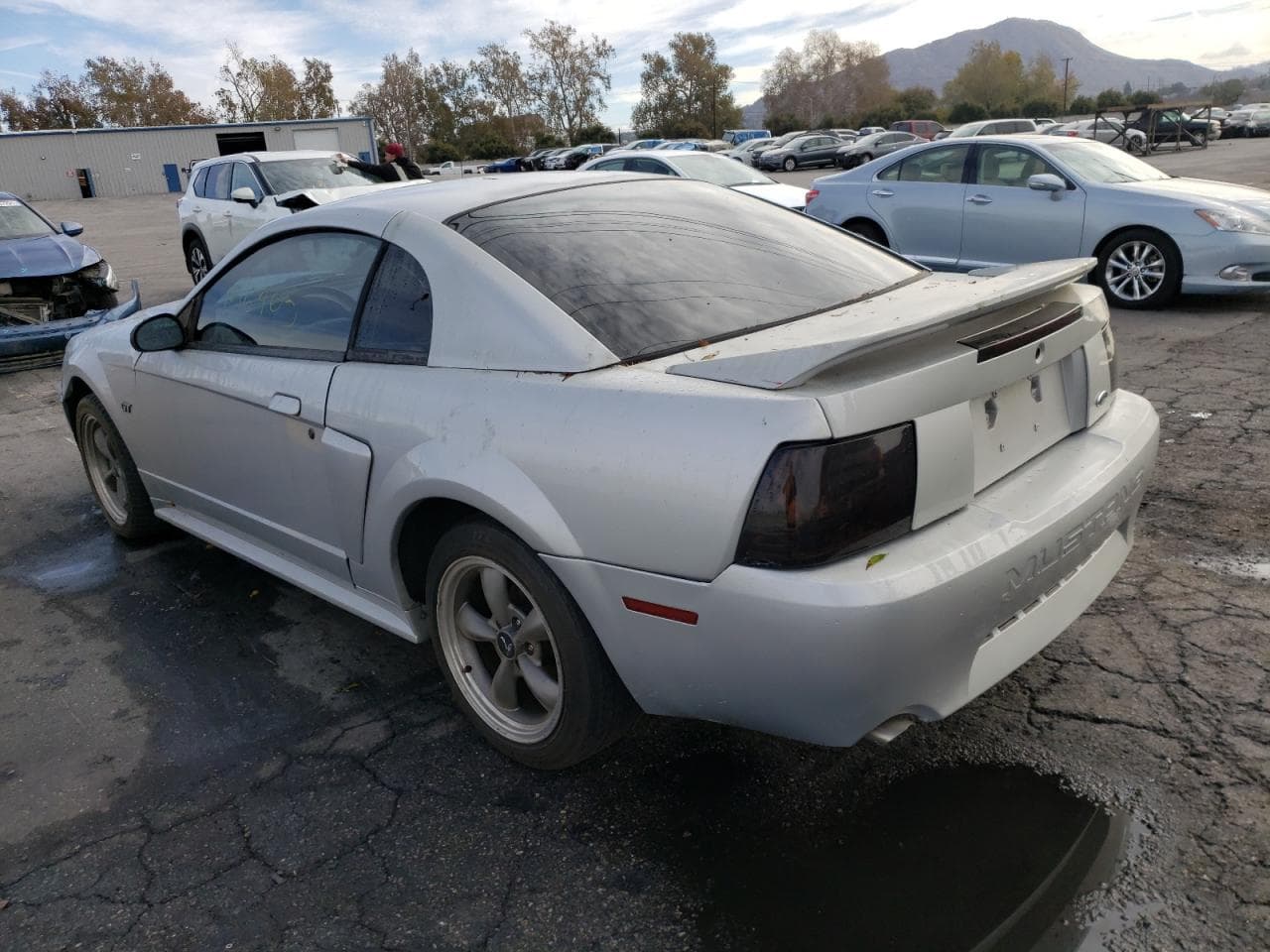 2002 Ford Mustang 3