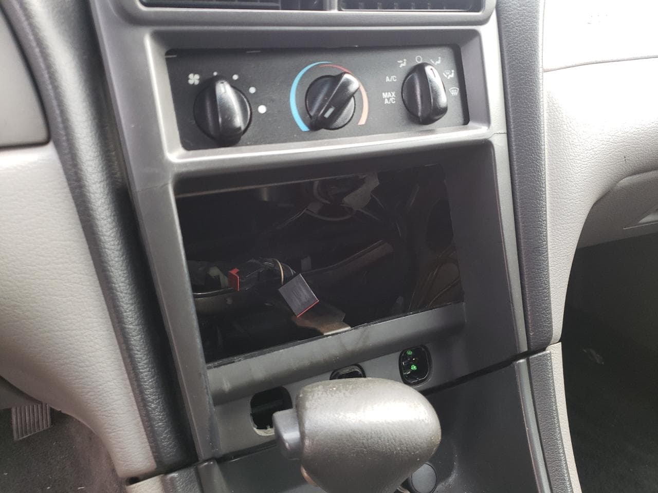 2002 Ford Mustang 9
