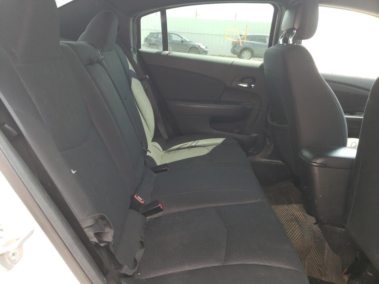 2013 Chrysler 200 6