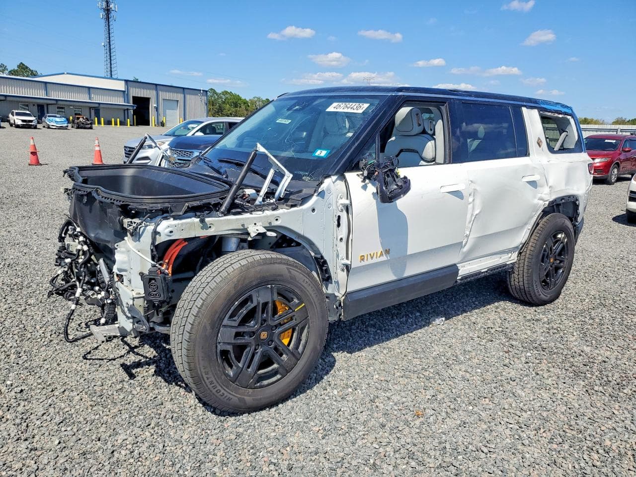 2023 Rivian R1S
