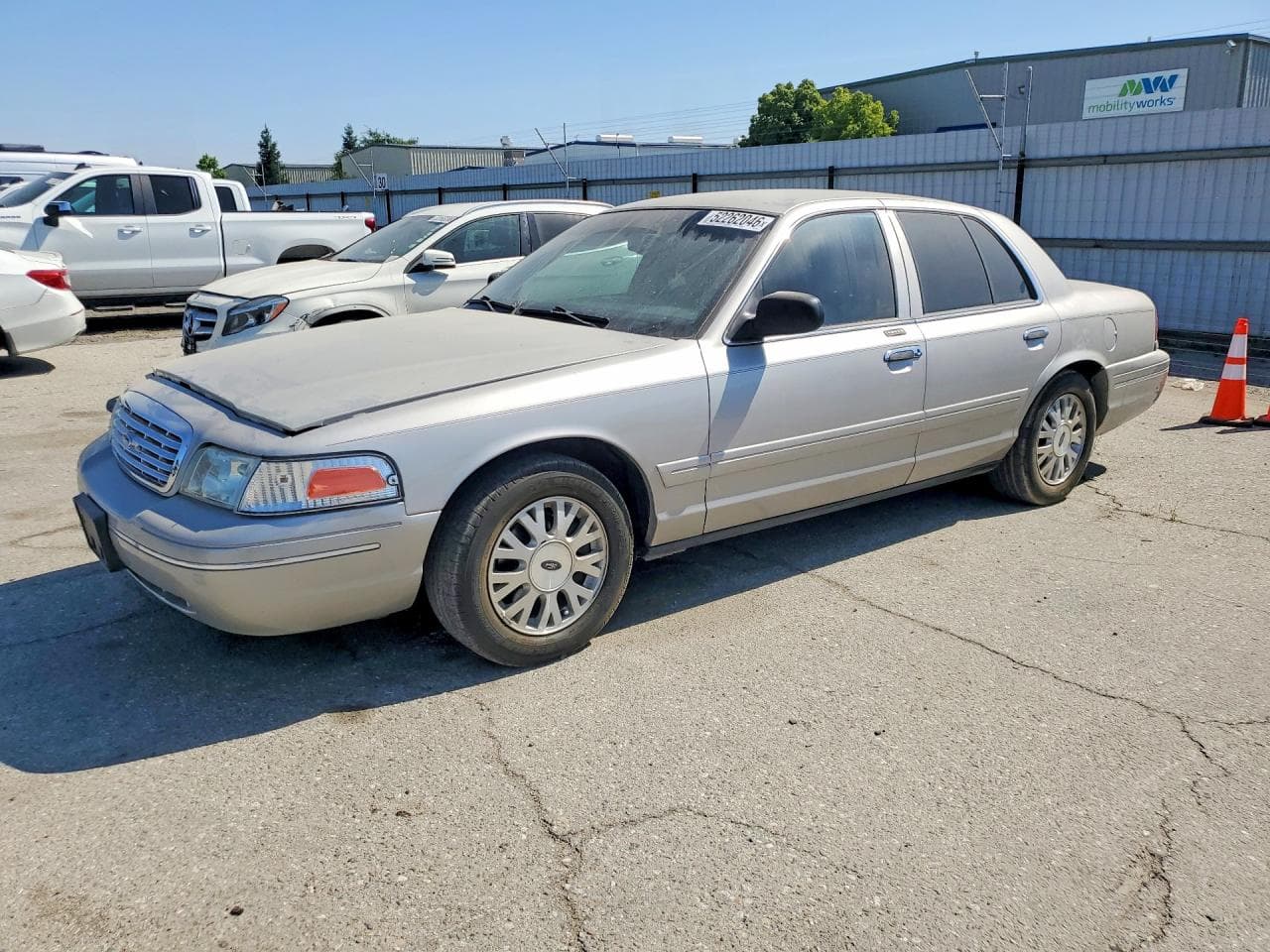 2003 Ford Crown Victoria