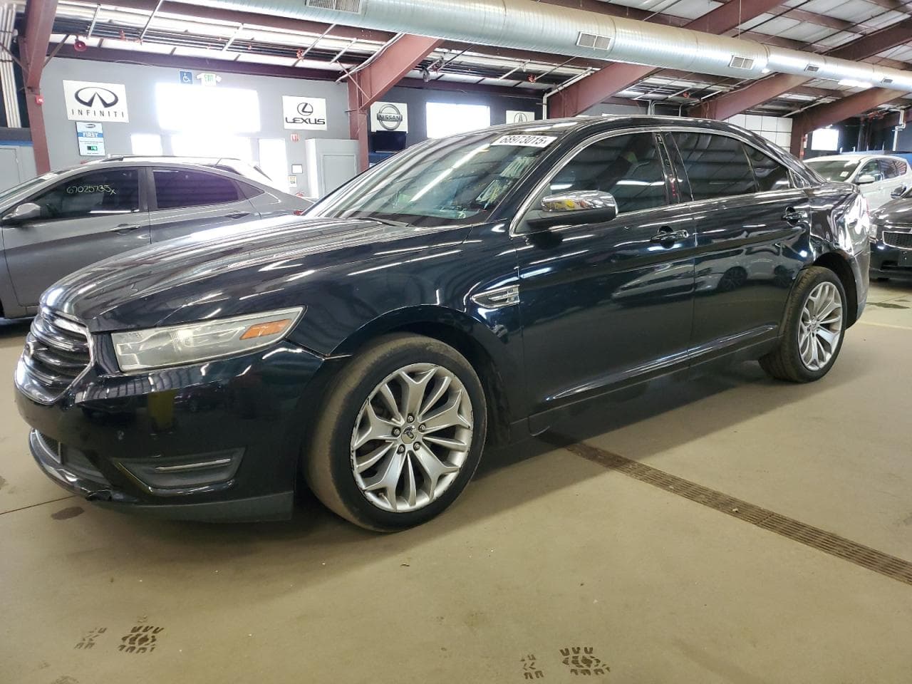 2014 Ford Taurus
